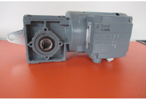 50 RPM 0,18  kW Asmaat 20 mm. UNUSED 